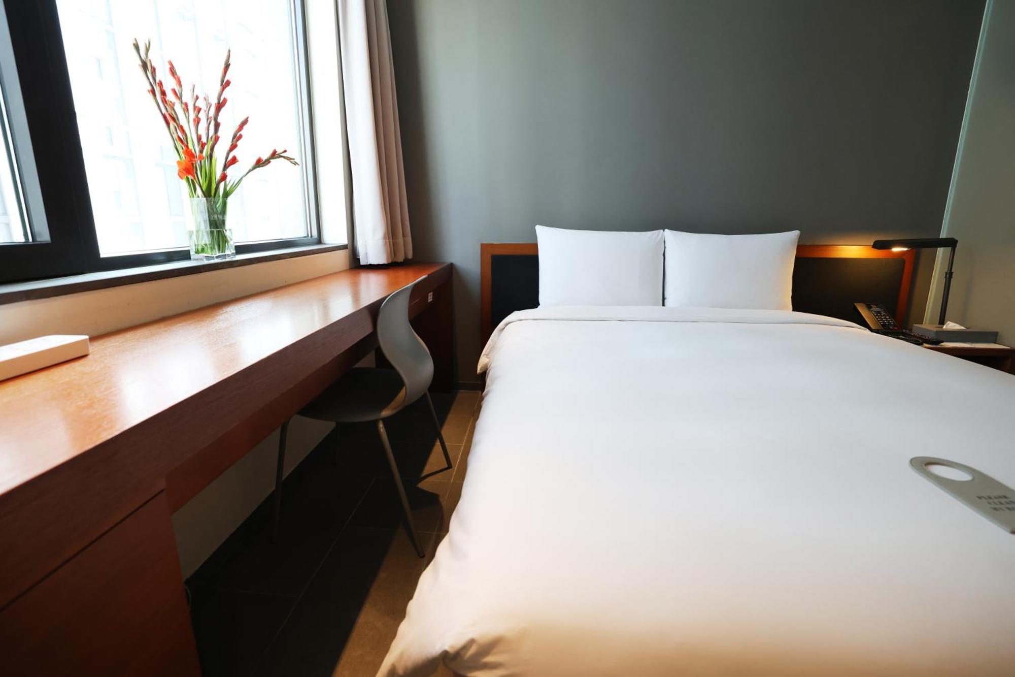 Seoul Hotel Shinshin Myeongdong Ngoại thất bức ảnh