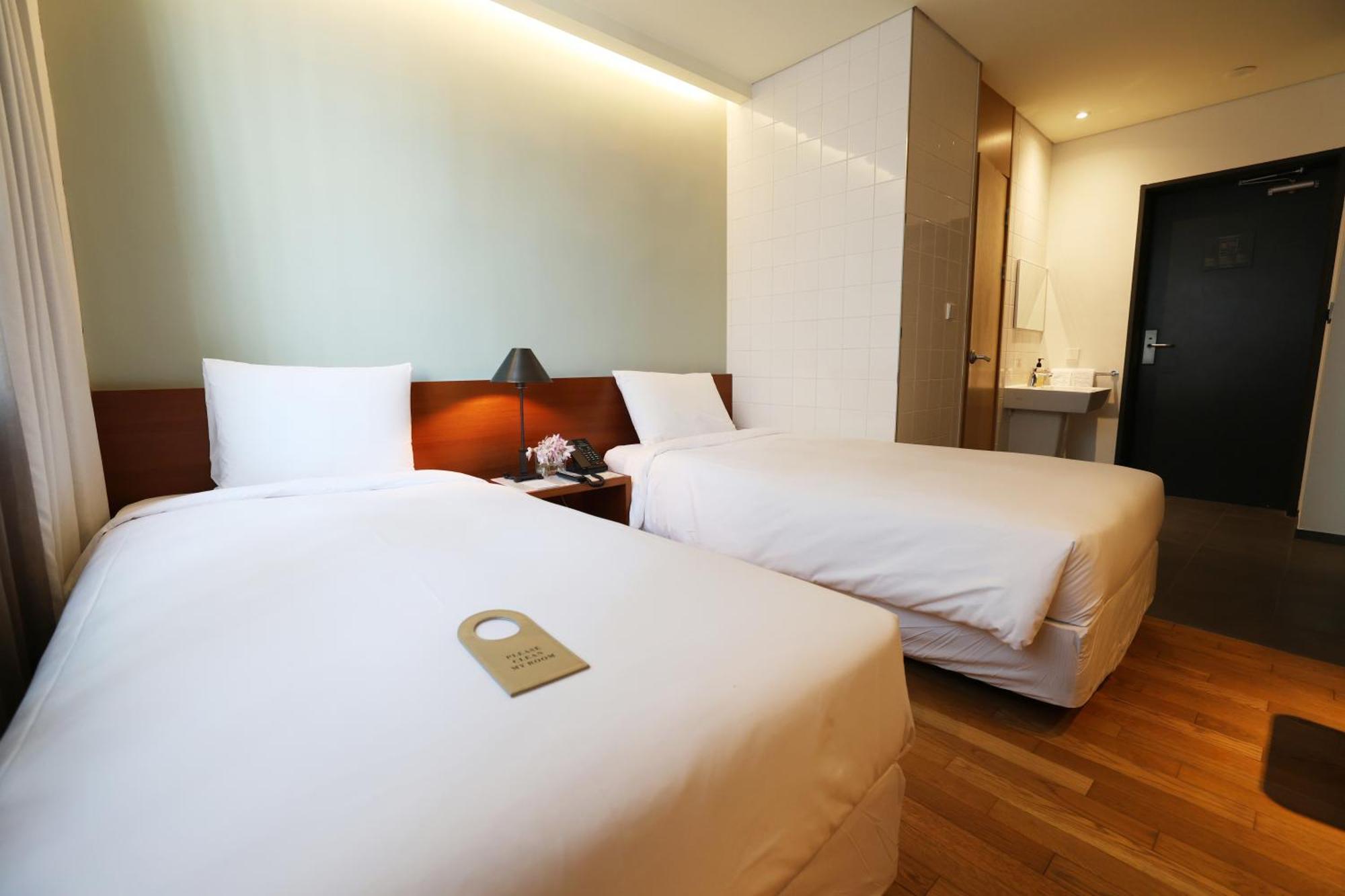 Seoul Hotel Shinshin Myeongdong Ngoại thất bức ảnh
