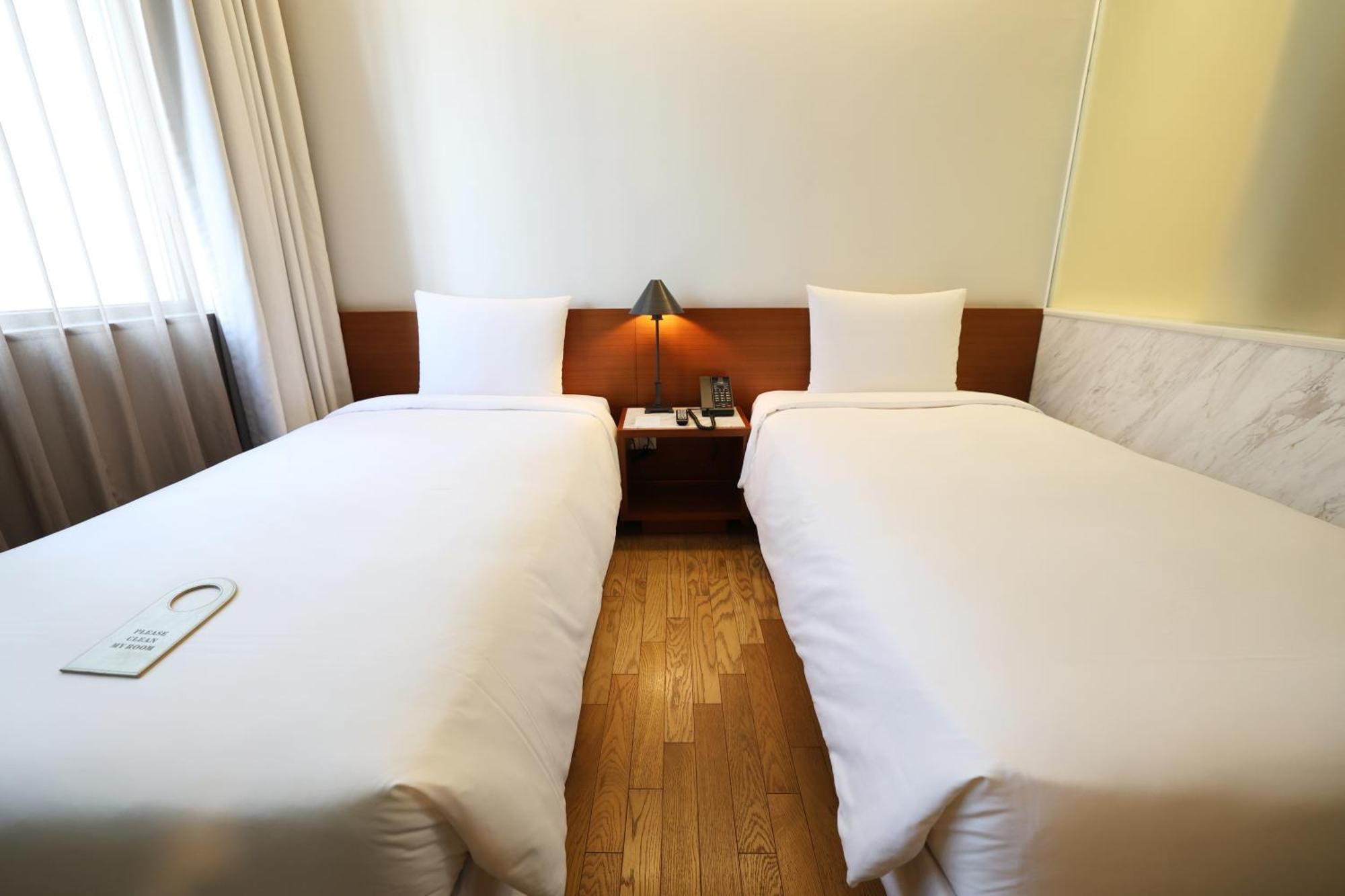 Seoul Hotel Shinshin Myeongdong Ngoại thất bức ảnh