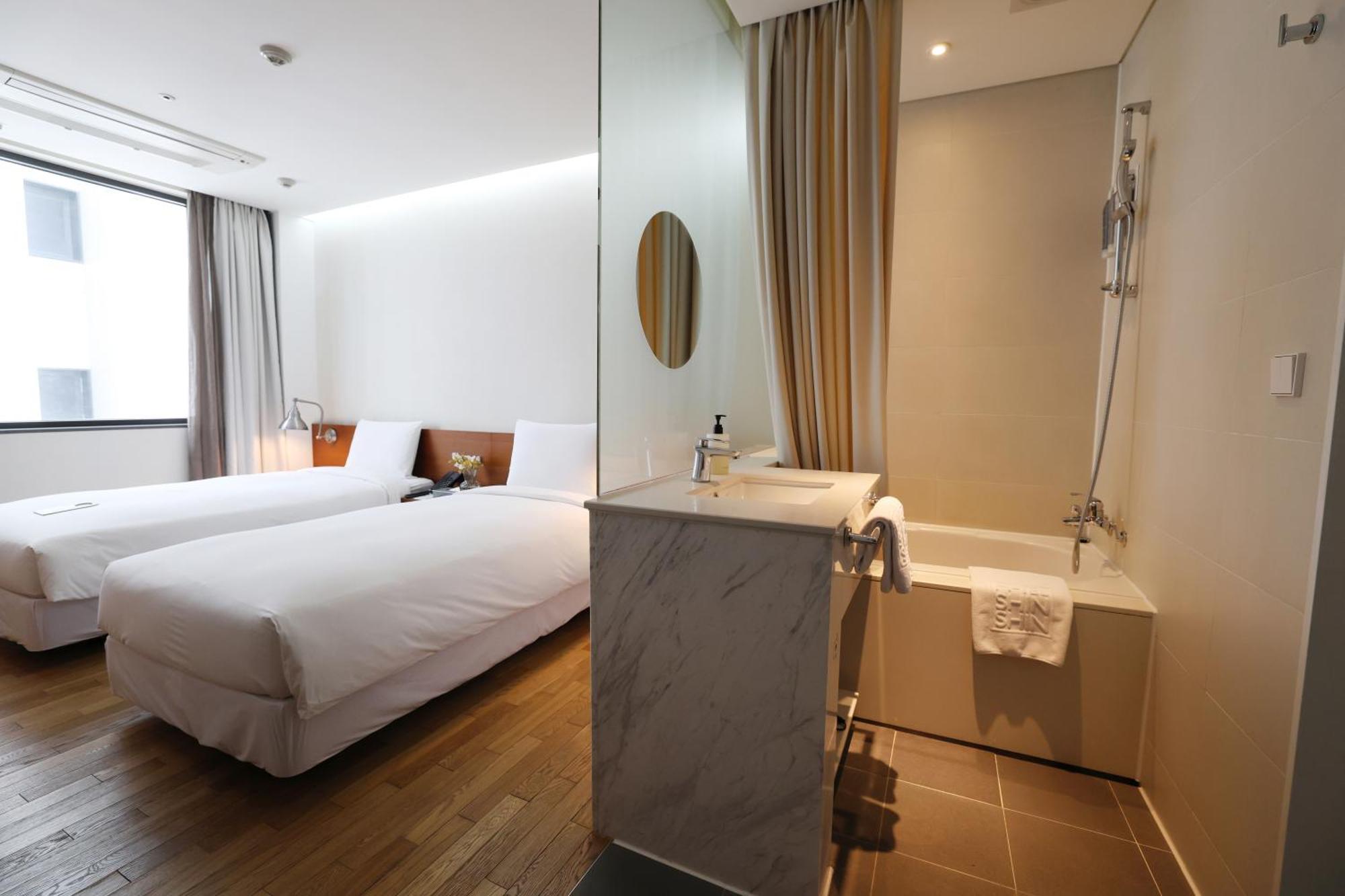 Seoul Hotel Shinshin Myeongdong Ngoại thất bức ảnh