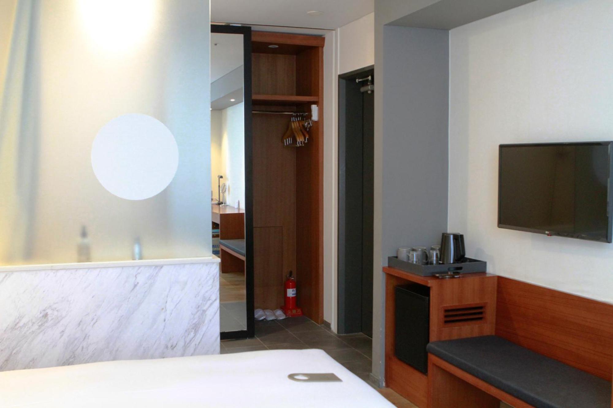 Seoul Hotel Shinshin Myeongdong Ngoại thất bức ảnh